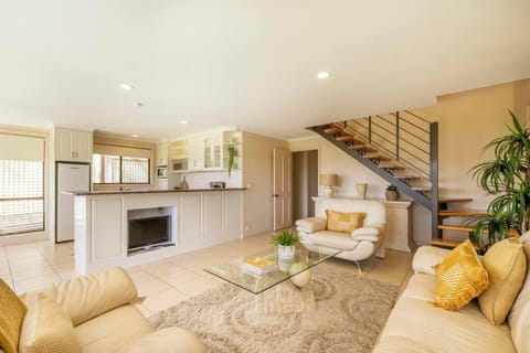 Kitchen or kitchenette, Living room, Seating area