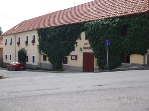 Property building, Day