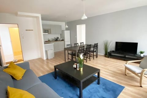 Appartement 4 chambres spacieux et lumineux Apartment in Orléans