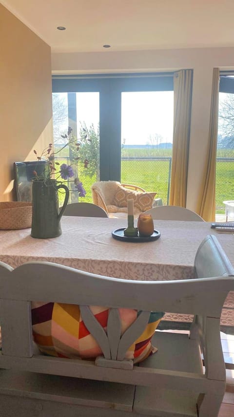 View (from property/room), Living room, Seating area