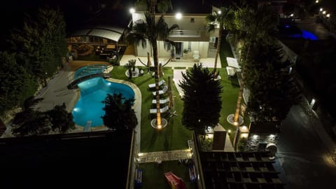 Night, Garden, Garden view, Pool view, Swimming pool