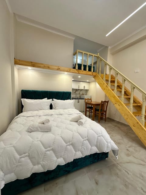 Bed, Photo of the whole room, Bedroom, bunk bed
