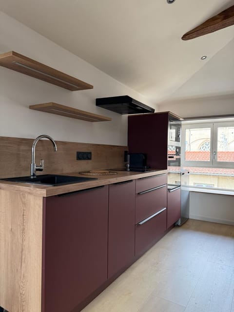 Kitchen or kitchenette, stove