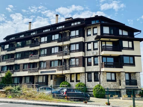 Property building, Day, Parking