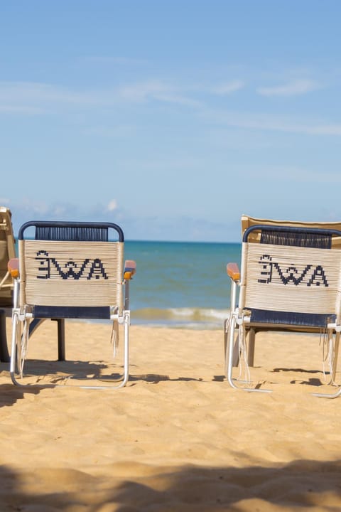 Restaurant/places to eat, Restaurant/places to eat, Beach