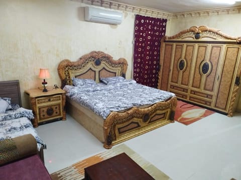 Bed, Photo of the whole room, Bedroom, wardrobe, air conditioner