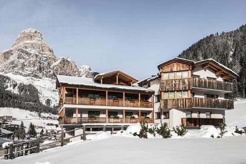 Property building, Winter