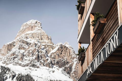 Property building, Winter, Mountain view