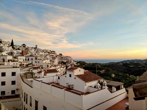 Property building, Natural landscape, City view, Sea view