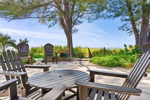 Backyard is the BEACHUnique Beach HouseBeautiful House in Indian Rocks Beach