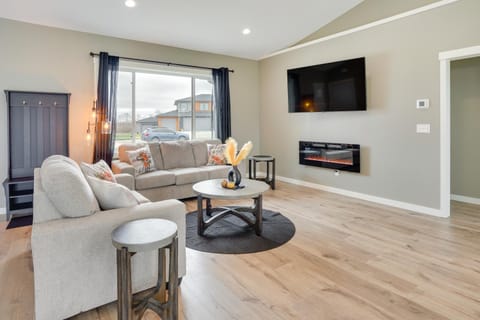 Family-Friendly Brookings Home 3 Mi to Downtown! House in South Dakota