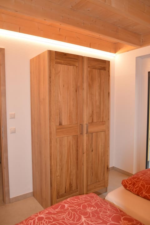 Property building, Bed, Photo of the whole room, Bedroom, wardrobe