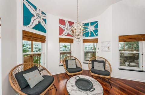 WaterfrontHeated PoolFoosballMins 2 Beach House in Indian Rocks Beach