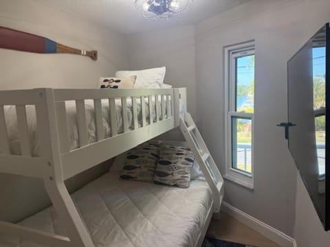 Private PoolGymGamesSaunaMassage Chair House in Hernando Beach