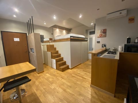 MILANO 11 Apartment in Arona