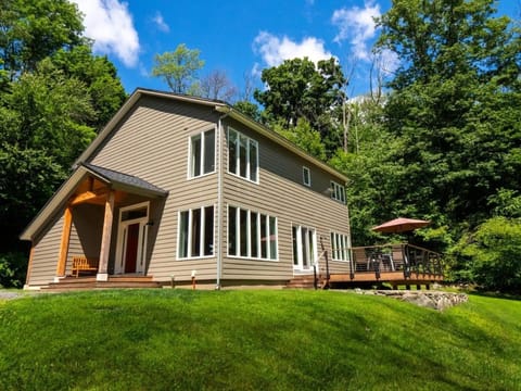 Berkshire Vacation Rentals: High End Berkshires Getaway House in Egremont