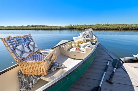 Waterfront Home, 5 bedrooms, Heated Pool, Sunsets! House in Hernando Beach