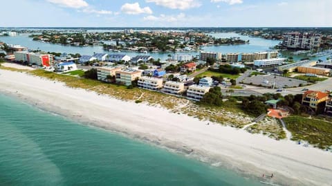 Beach Haven #C7 House in Treasure Island