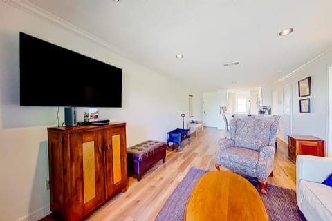 Tranquility on the Lake Apartment in Lake Conroe