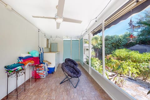 Hallandale Hideaway House in Hallandale Beach