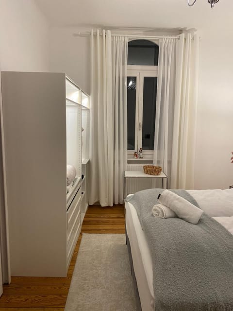 Altbau-Oase der Eleganz: Stadtnaher Komfort pur Apartment in Wiesbaden