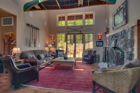 New Listing! West Shore Bliss - 4BR, Private Hot Tub House in Tahoe City