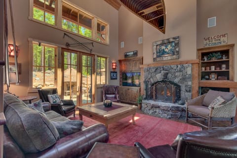 New Listing! West Shore Bliss - 4BR, Private Hot Tub House in Tahoe City