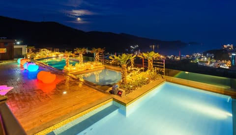 Natural landscape, Hot Tub, Sea view, Swimming pool, Open Air Bath