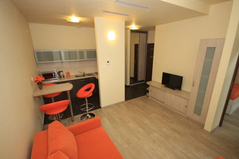 Kitchen or kitchenette, Photo of the whole room