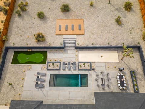 Sunset Serenity House in Joshua Tree