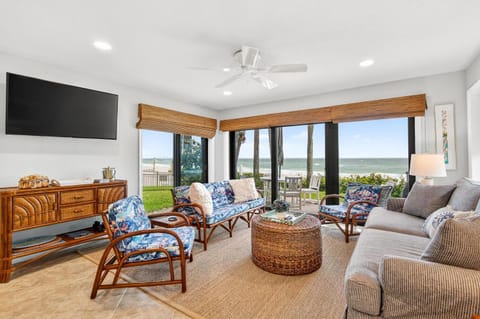 Beachfront Aldea 11 House in Belleair Beach