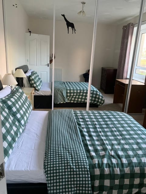 Enigma 2 bedroom Seaton Place space Apartment in Aberdeen