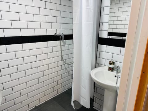 Hotel 24-7 Express Hotel in Newport