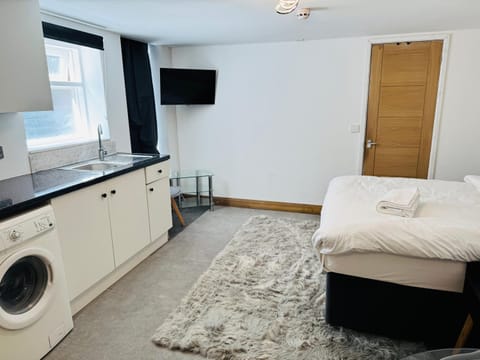 Hotel 24-7 Express Hotel in Newport