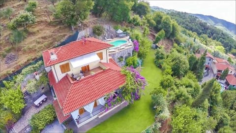 Villa Romantica Sea View Villa in Camaiore