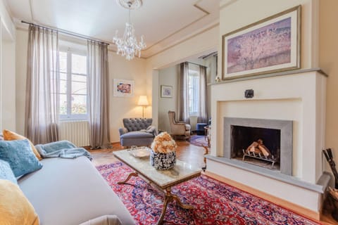 The Healing Garden, 4 bedrooms Villa inside the Walls Apartment in Capannori