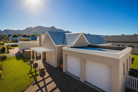 Property building, Garden view