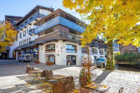 Property building, Neighbourhood