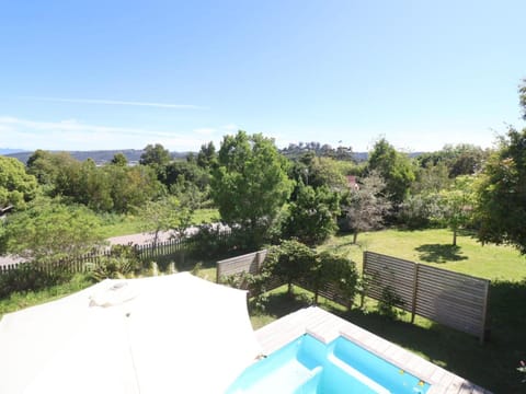 Lush Spacious Family Home between Beach & Town House in Knysna