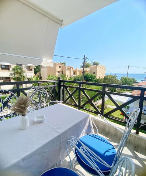 View (from property/room), Balcony/Terrace