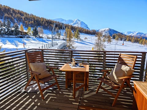 Hostdomus - Suite Les Etoiles Apartment in Sestriere