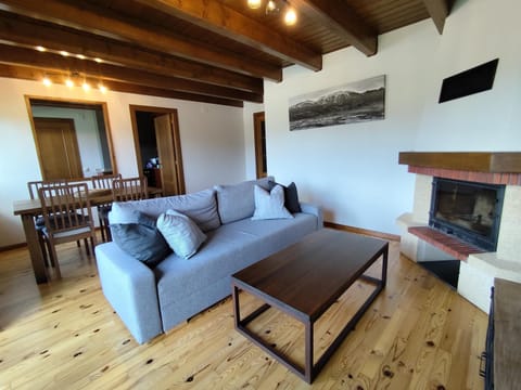 Living room, Dining area, fireplace