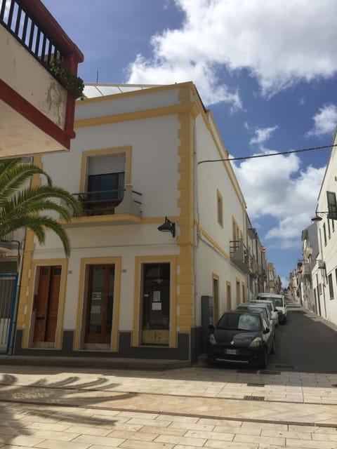 Property building, Parking