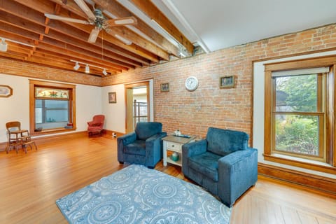 Historic Wisconsin Retreat on 26-Acre Property! House in Iowa