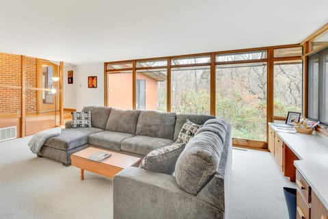 Historic Wisconsin Retreat on 26-Acre Property! House in Iowa