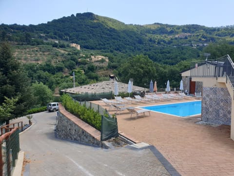 Mountain view, Pool view, Swimming pool, sunbed