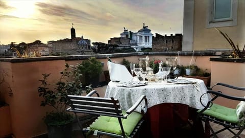 City view, Garden view