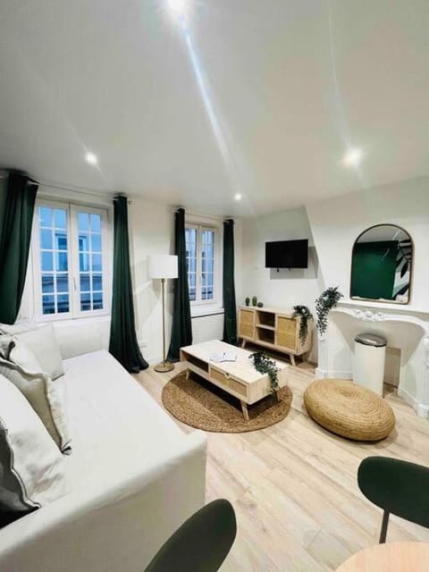 Les Orchidées Apartment in Rouen