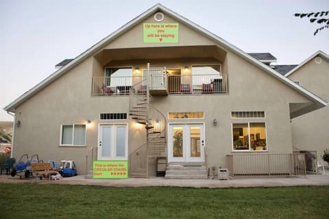 LV5 Upper Floor Suite Apartment in Toquerville