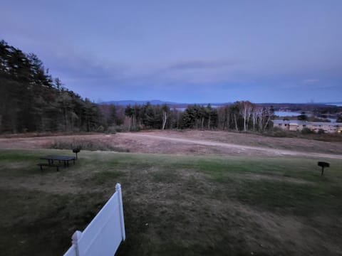 Cedar Lodge Room w/ Lake Views! Apartment in Laconia